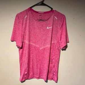 Men’s Nike tshirt